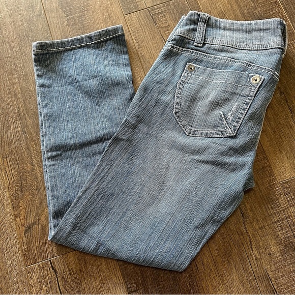 Sequin Hearts Size 7 Blue Jeans Straight Leg Cropped Womens Light Wash Mid Rise - Picture 1 of 14